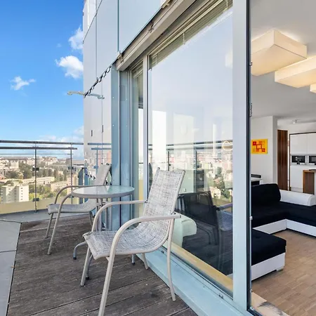 Sky In - With 2 Parking Places * Bratislava