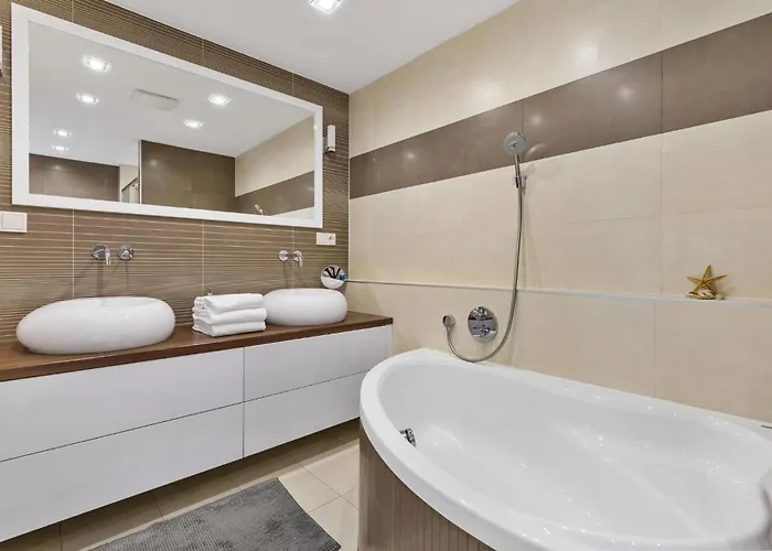 Appartamento Sky In - With 2 Parking Places *